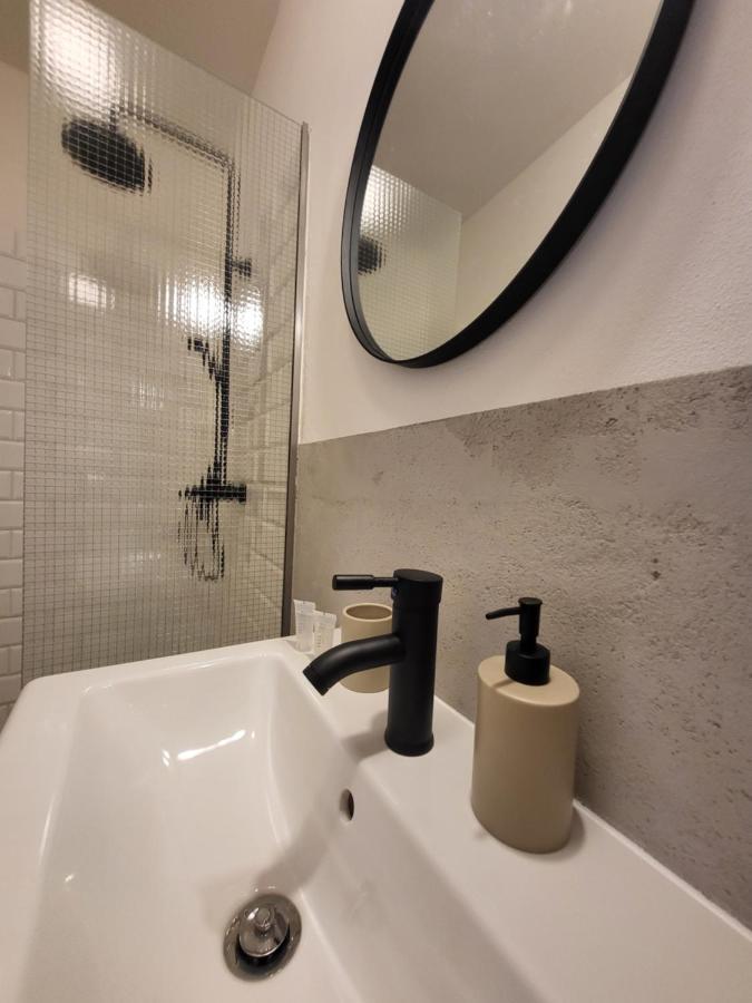 ז'ינדריצ'וב הרדק Only Apartments מראה חיצוני תמונה