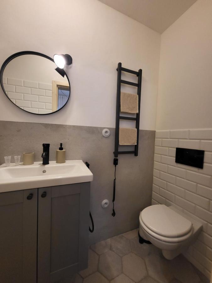 ז'ינדריצ'וב הרדק Only Apartments מראה חיצוני תמונה